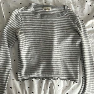 Ultra flirt cropped grey and white long sleeve